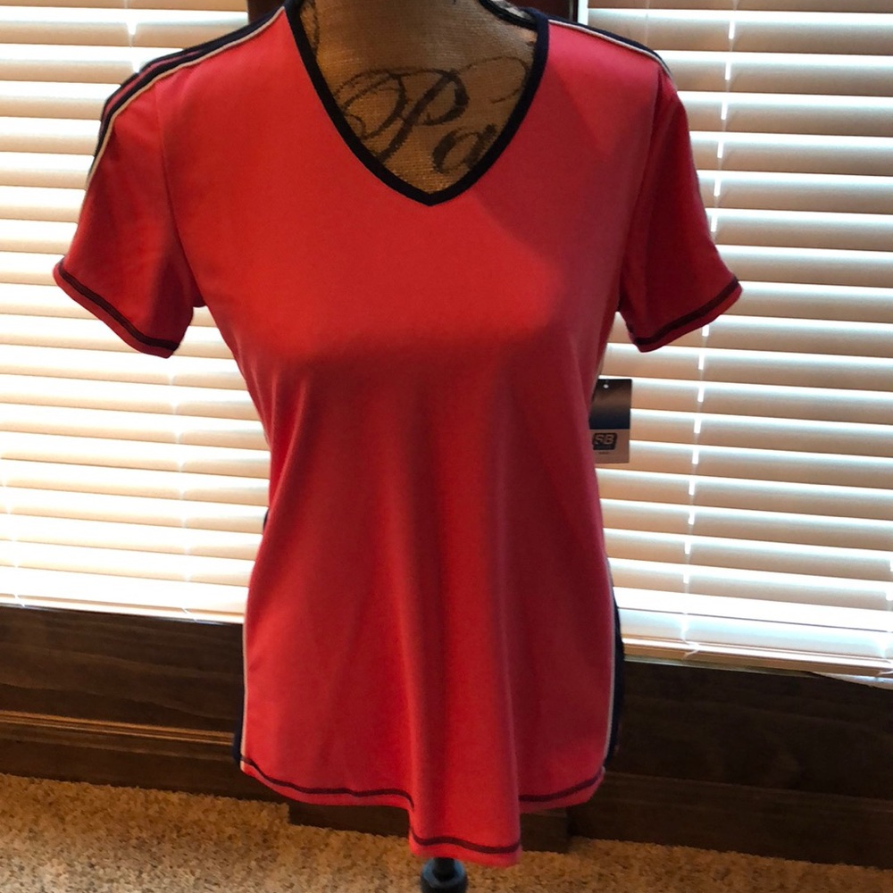 SB Active V Neck Top Size MT
